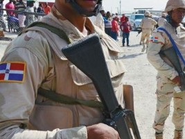 Haïti - FLASH : Les militaires dominicains déploient les grands moyens à la frontière