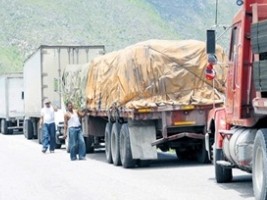 Haiti - Economy : Jovenel Moïse would have canceled the customs inspections fees on Dominican trucks