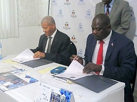 Haïti - Politique : Entente de 30 millions de Gourdes entre le Fonds National de l’Éducation et l’UEH