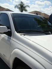 Haiti - Security : Tinted windscreen, flashing light and siren