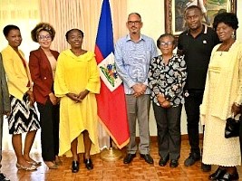 Haiti - Economy : The Government commits to supporting the «Madan Sara» of Port-au-Prince