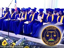 Haiti - Economy : Graduation and swearing-in of 51 new customs officers