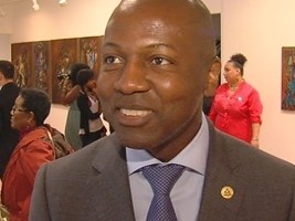 Haiti - Culture : The Ambassador of Haiti to the opening of the exhibition of Philippe Dodard