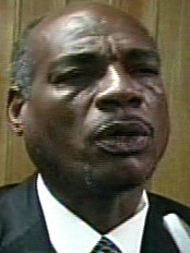 Haïti - Politique : Le Sénateur Anacacis accuse Préval