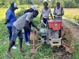 Haiti - Taiwan : Haitian farmers assisted with the maintenance of their machinery