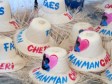 Haïti - Carnaval 2013 : Des centaines de chapeaux peint par des artistes de Milot